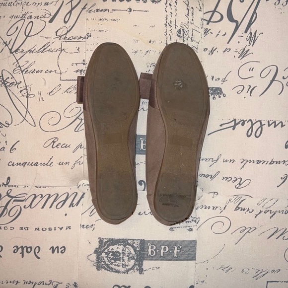 flats - Picture 2 of 2